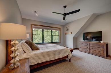 326 S Peak Rd, Lincoln, NH 03251 - photo 5