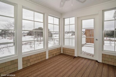 10_2SpringbrookCourt_233_97_SunRoom_MLSu