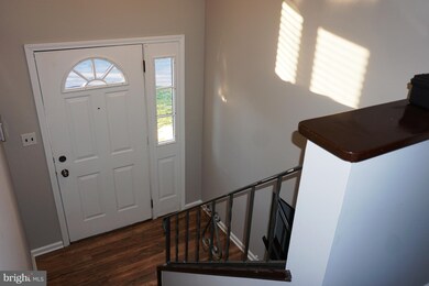 1317 Chalet Dr, Wilmington, DE 19808 - photo 2