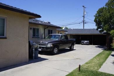 CLOSER LOOK AT DRIVEWAT PARKING AREA
