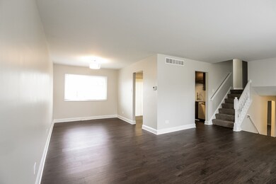 17559 Chestnut Ave, Country Club Hills, IL 60478 - photo 3