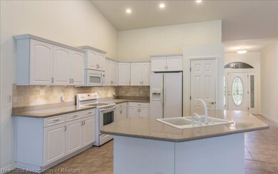 5516 Castania Dr, Sebring, FL 33872 - photo 2