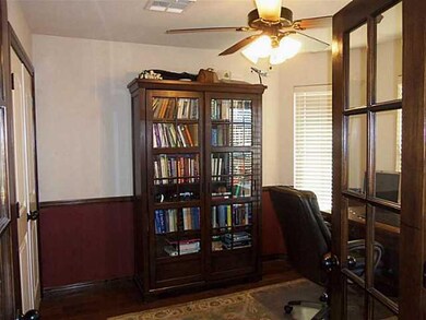 Studio/Study/Office.