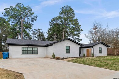 2804 2804 Redbud, Kilgore, TX 75662 - photo 3