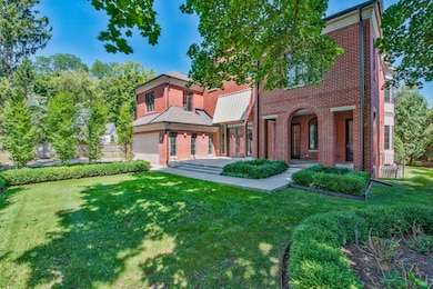 200 Aspen Rd, Birmingham, MI 48009 - photo 2