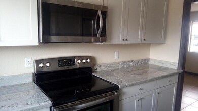 2239 N 58th Dr, Phoenix, AZ 85035 - photo 2