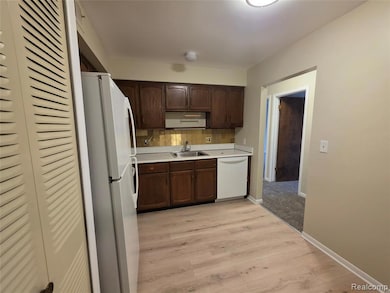 30795 Shiawassee Rd unit A-7, Farmington, MI 48336 - photo 6