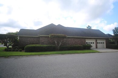 side view / double garage