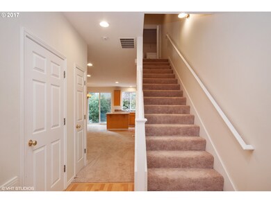 20248 Hoodview Ave, West Linn, OR 97068 - photo 2