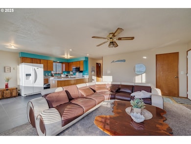 126 N Harbor St, Rockaway Beach, OR 97136 - photo 5