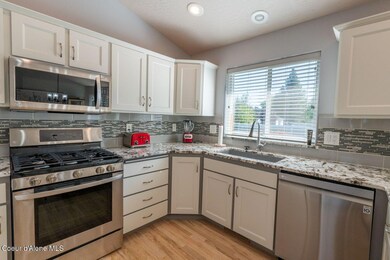 2066 E Goldleaf Ln, Coeur D Alene, ID 83815 - photo 6