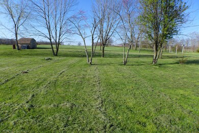 6694 Hitler Road 2, Circleville, OH 43113 - photo 2