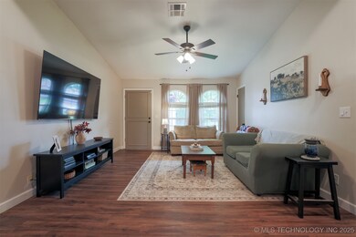 1201 W Jackson St, Broken Arrow, OK 74012 - photo 4