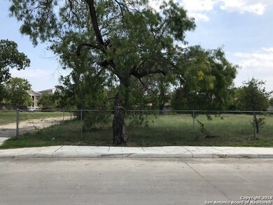 1410 E Sandalwood Ln, San Antonio, TX 78209 - photo 3