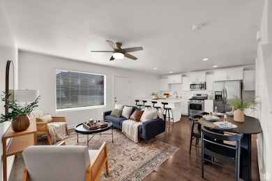 173 E River Bend Rd, Saratoga Springs, UT 84045 - photo 3