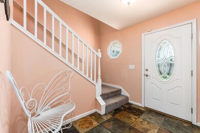 2350 Strimple Ave, Columbus, OH 43229 - photo 3