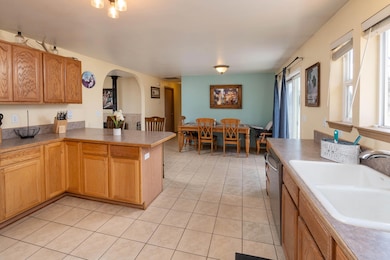 9015 S Highway 97, Redmond, OR 97756 - photo 5