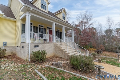 8310 Elysium Dr, Lanexa, VA 23089 - photo 3