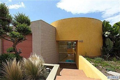 Distinctive contemporary design home by architect 