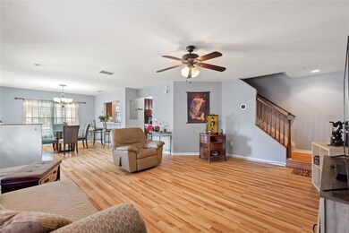 37602 Aaralyn Rd, Zephyrhills, FL 33542 - photo 3