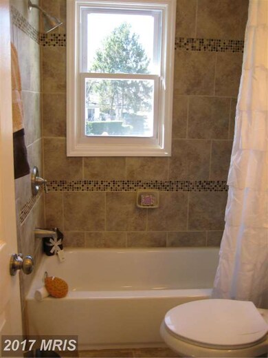 5011 59th Ave, Hyattsville, MD 20781 - photo 4