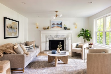 209 Bristol Rd, Wellesley Hills, MA 02481 - photo 3