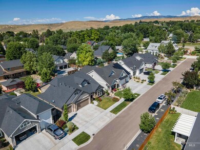 3074 E Shadowbluff Ln, Eagle, ID 83616 - photo 3