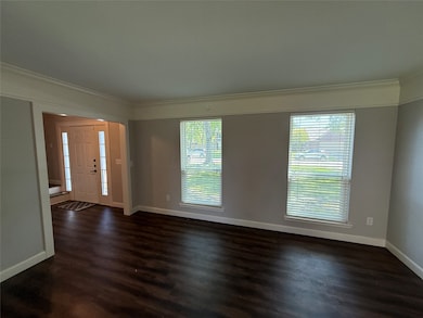 3923 Spring Crest Ct, Pearland, TX 77584 - photo 6