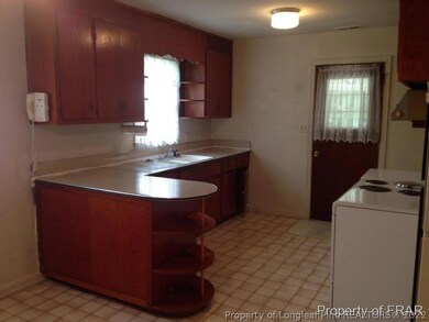 504 Roxie Ave, Fayetteville, NC 28304 - photo 5