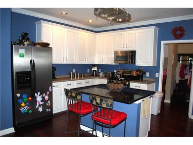 10418 Corning Way, Fishers, IN 46038 - photo 6