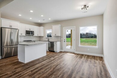 684 C Rody Rd, McMinnville, TN 37110 - photo 5