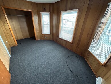 694 Lakeview Ave unit 3, Lowell, MA 01850 - photo 6