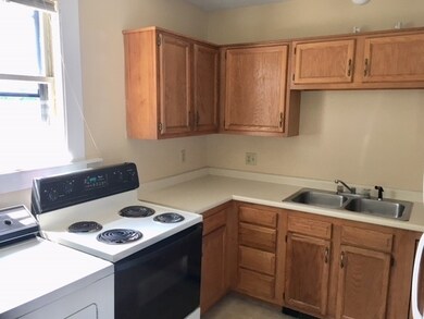 6b Cushing Ave, Nashua, NH 03064 - photo 2