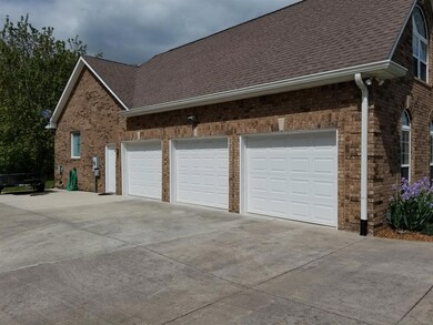 110 Spirit Cir, Manchester, TN 37355 - photo 4