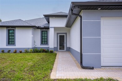 256 Blackstone Dr, Fort Myers, FL 33913 - photo 2