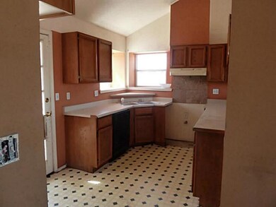 329 Tierra Linda Dr, Horizon City, TX 79928 - photo 5