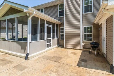 Back Exterior/Screened in Porch