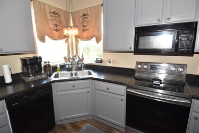 Corner Sink Double Windows