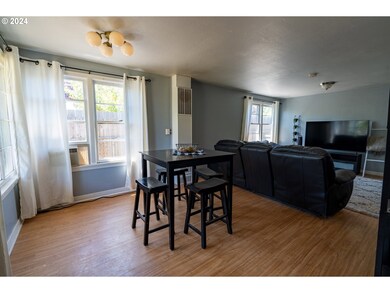 1069 13th Ave SW, Albany, OR 97321 - photo 7