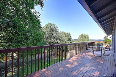 903 Vicky Place, Camano Island, WA 98282 - photo 5