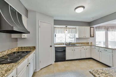 8515 Pearl Lake Dr, Houston, TX 77095 - photo 7