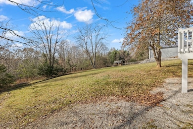 312 Cosby Parris Rd, Byrdstown, TN 38549 - photo 5