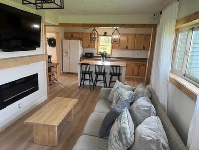 Kitchen Living Room (1)