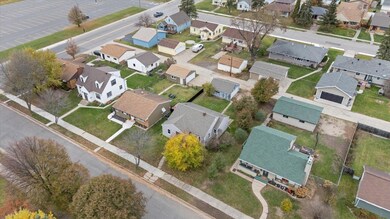 813 6th St S, Virginia, MN 55792 - photo 4