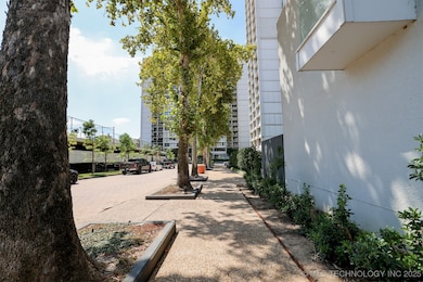 Central Park Residences unit 1405, Tulsa, OK 74119 - photo 2