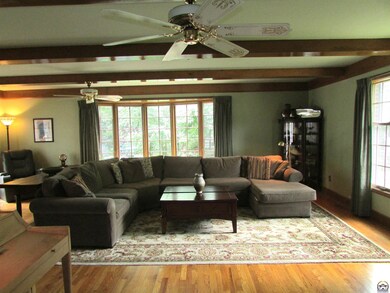 3157 SW Westover Rd, Topeka, KS 66604 - photo 7