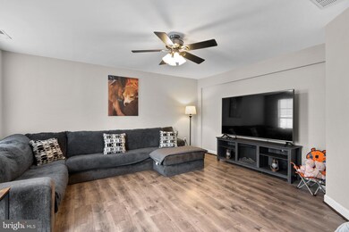 8135 Highpoint Rd, Clearwater Beach, MD 21226 - photo 4