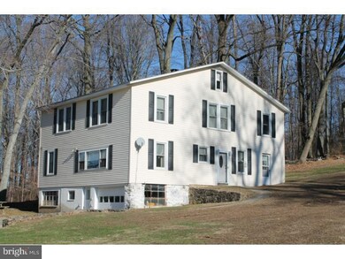 126 Wegman Rd, Reading, PA 19606 - photo 2