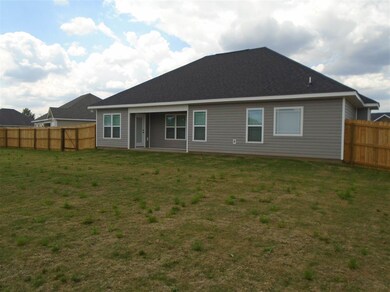 102 Justin Dr, Byron, GA 31008 - photo 2