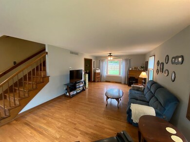 919 Maxwell Ct, Crown Point, IN 46307 - photo 2